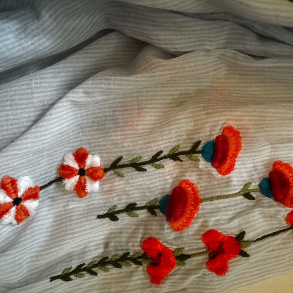 L.O.G.O Light Blue Blouse with Red Floral Embroidery Size 6 - Picture 4 of 6